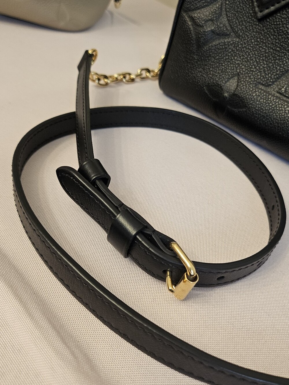 Louis Vuitton Speedy 20 Bandoulière Black Empreinte Microchipped - Picture 5 of 16